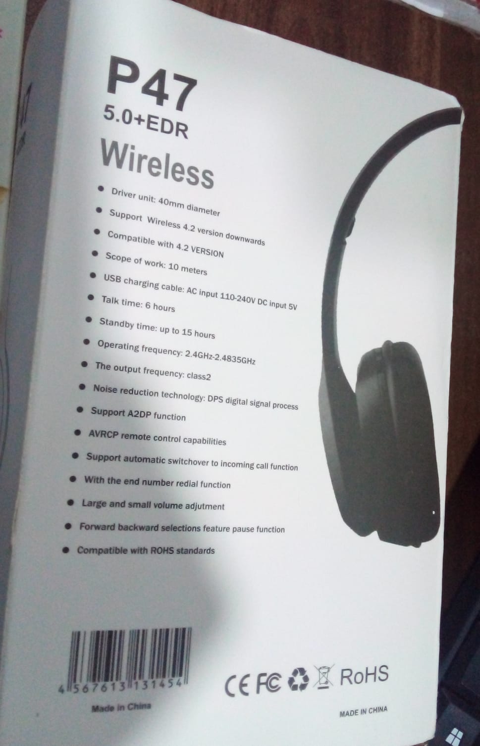 Product packaging box for the Gambit foldable wireless headphones.