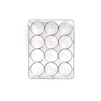 Close-up of the durable plastic egg tray, highlighting its BPA-free material.
