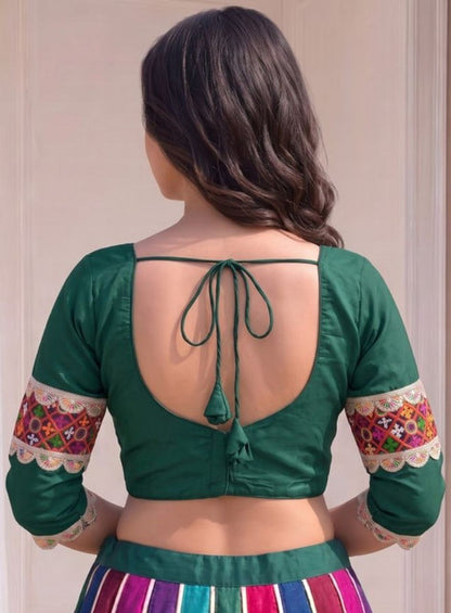 Generic Women's Cotton Blend Embroidered 3/4 Sleeve V-Neck Padded Readymade Blouse (Green, Size 38 - Self-Alterable 36�40)